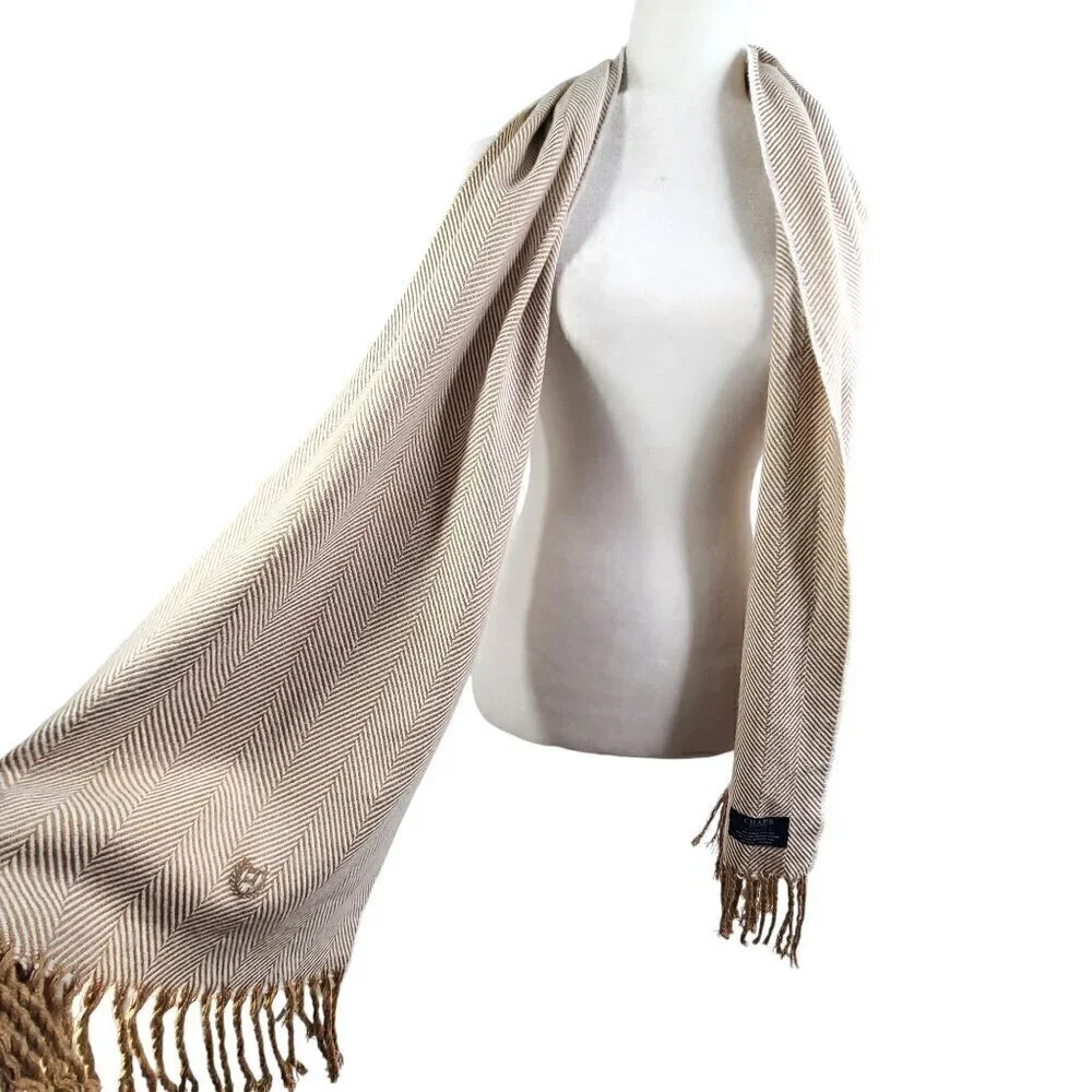CHAPS White Caramel Brown Chevron Super Soft Fringe Scarf